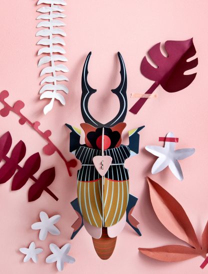 Giant Stag Beetle Studio Roof ecosostenibile